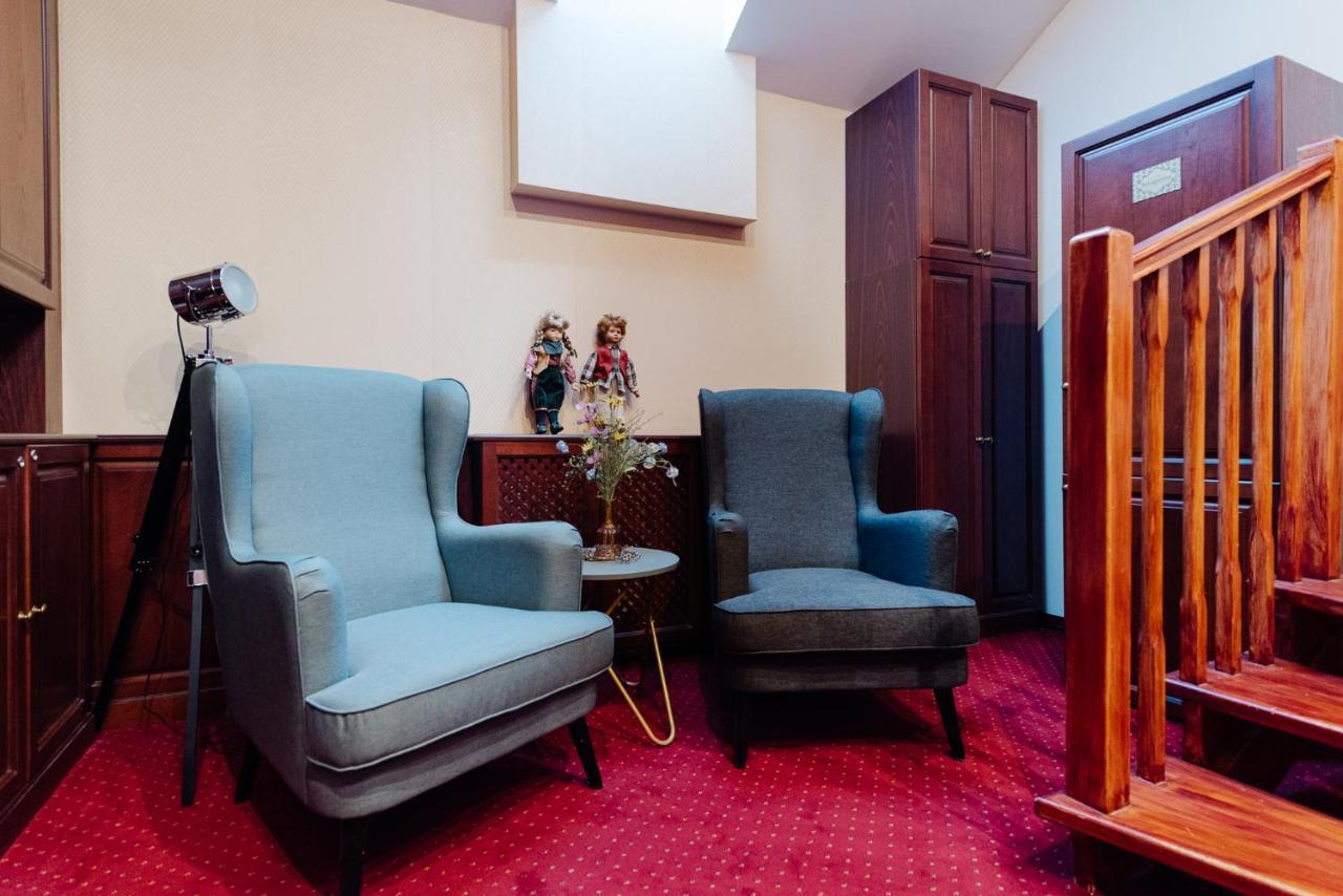 Petra Inn Apartments In Historical Palace Bratislava Luaran gambar