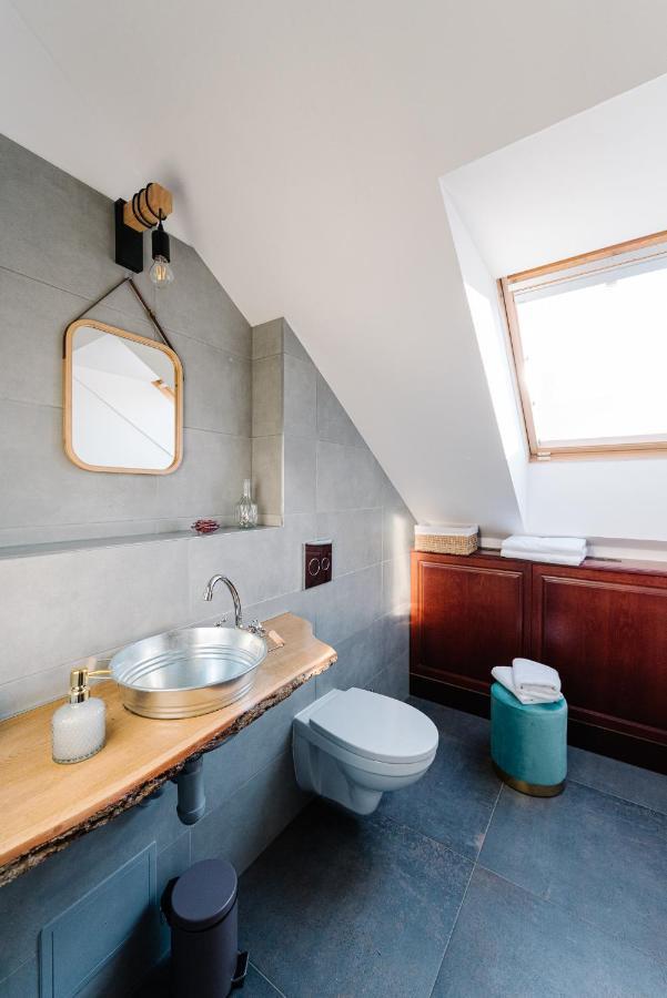 Petra Inn Apartments In Historical Palace Bratislava Luaran gambar